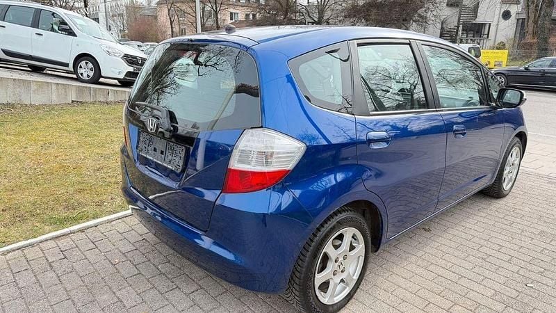 Gebraucht Honda Jazz Comfort 99 PS (72 kW) 2010 Blau Kleinwagen