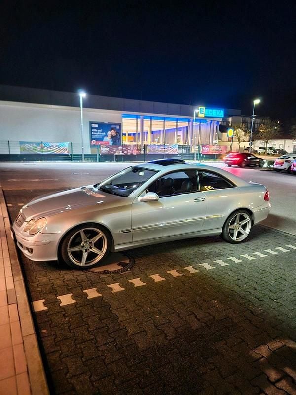 Gebraucht Mercedes CLK280 231 PS (169 kW) 2007 Andere farben Coupé