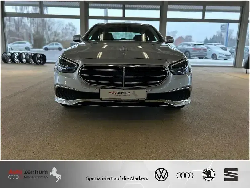Gebraucht Mercedes E400 330 PS (242 kW) 2022 Silber Limousine