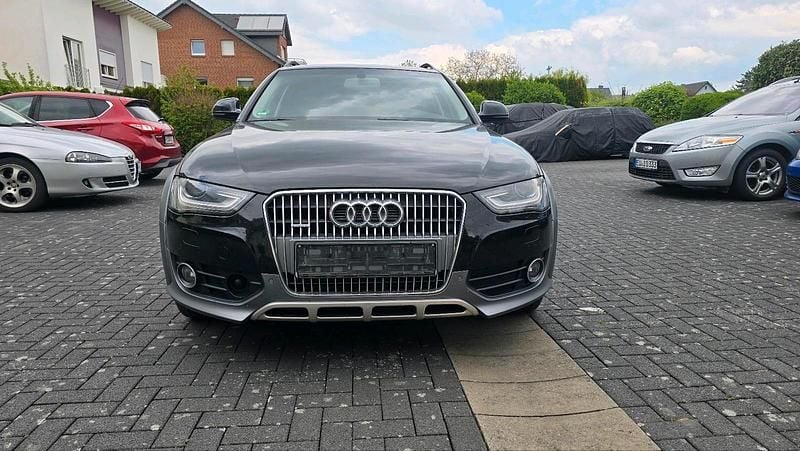 Second-hand Audi A4 245 CP (180 kW) 2012 Negru Break