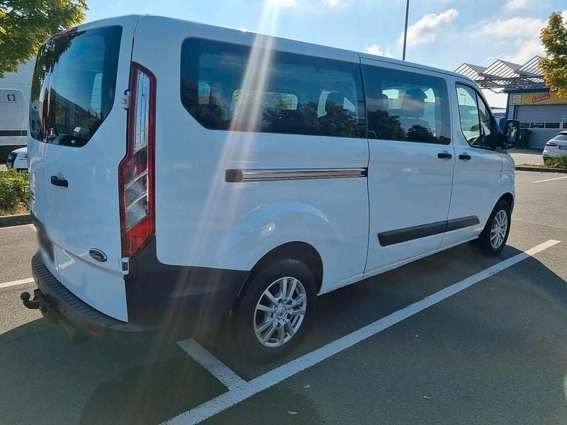 Second-hand Ford Transit 125 CP (91 kW) 2017 Alb Monovolum