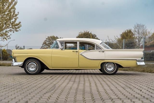 Gebraucht Ford Fairlane 144 PS (105 kW) 1957 Andere farbe Limousine