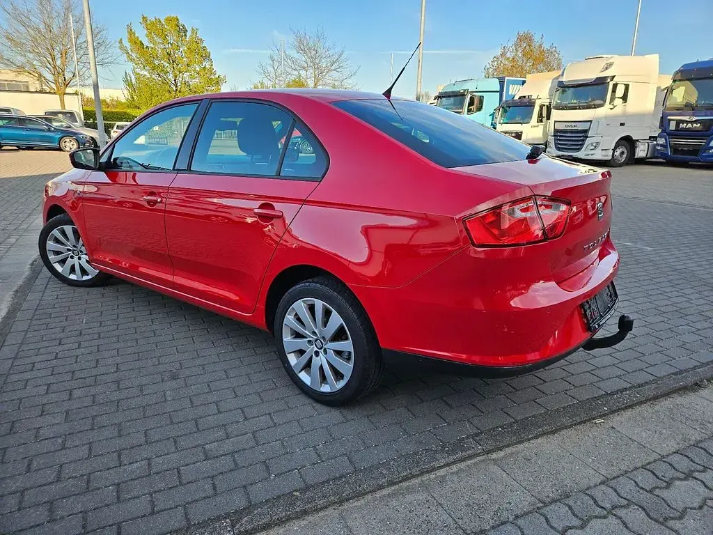 Gebraucht Seat Toledo Style 105 PS (77 kW) 2015 Rot Kleinwagen