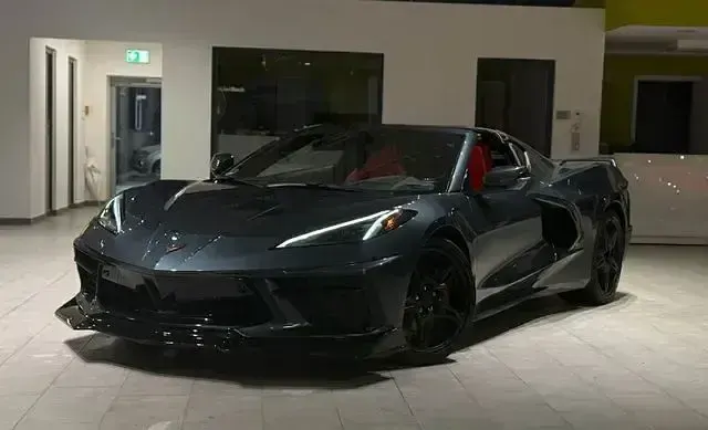 Gebraucht Corvette Stingray 496 PS (364 kW) 2021 Grau Coupé