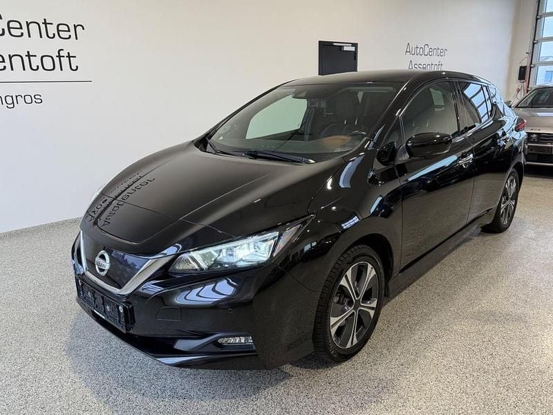 Gebraucht Nissan Leaf Tekna 160 kW (218 PS) 2021 Schwarz Kleinwagen
