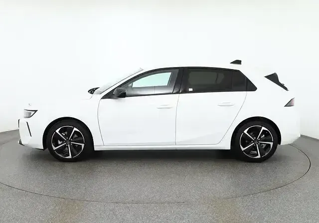 Gebraucht Opel Astra Elegance 131 PS (96 kW) 2024 Weiß Kleinwagen