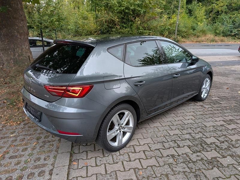 Gebraucht Seat Leon Style 110 PS (80 kW) 2018 Grau Limousine