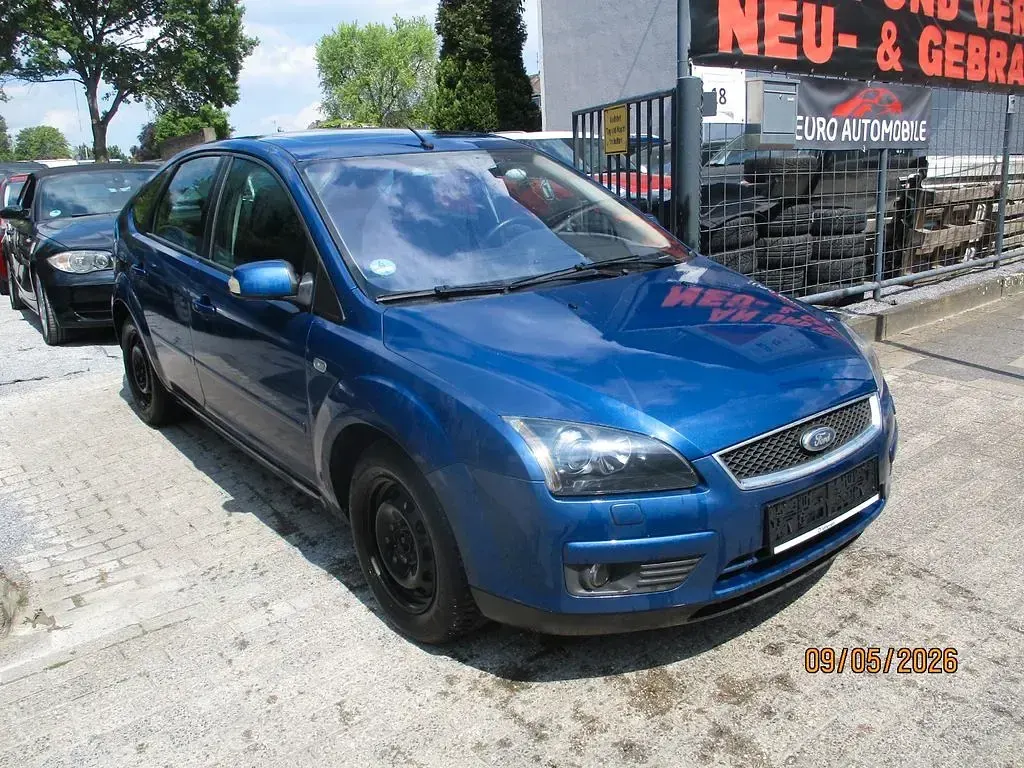 Gebraucht Ford Focus Titanium 109 PS (80 kW) 2006 Blau Limousine
