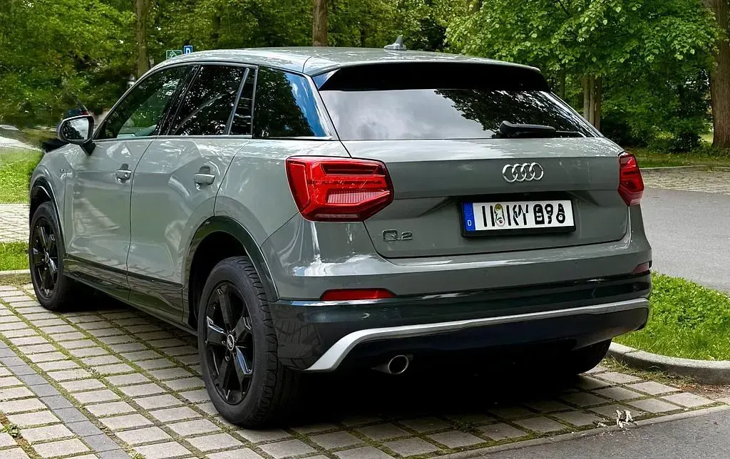 Używany Audi Q2 Design 116 KM (85 kW) 2017 Szary SUV