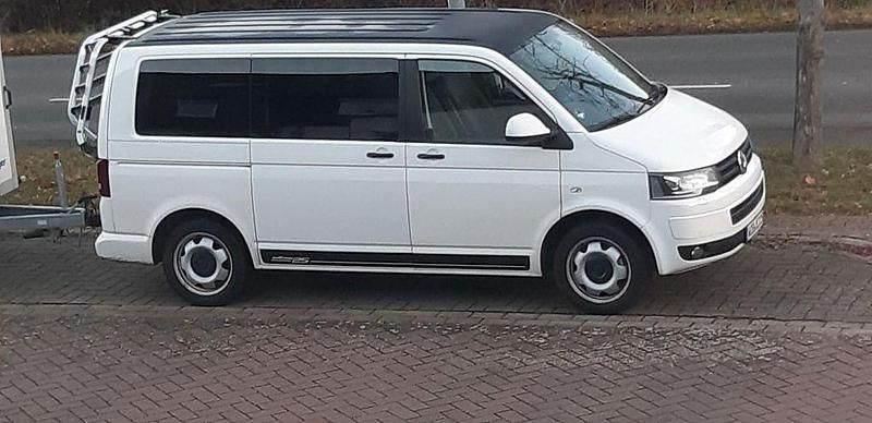 Gebraucht VW T5 Edition 179 PS (131 kW) 2012 Weiß Van
