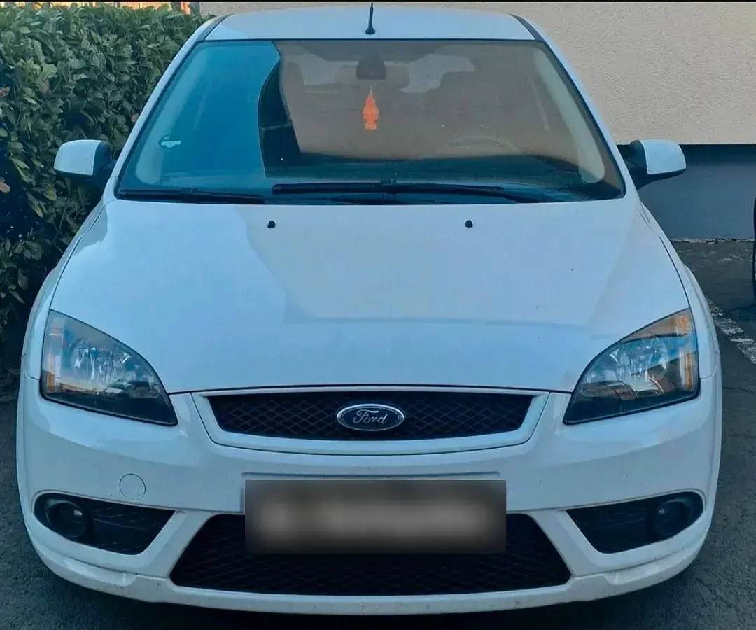 Brugt Ford Focus 125 HK (91 kW) 2007 Hvid Sedan