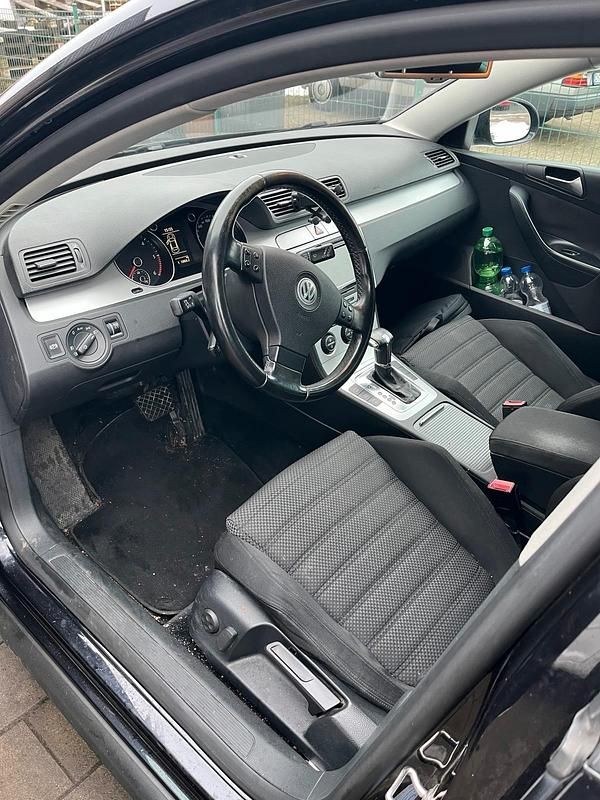 Gebraucht VW Passat 140 PS (102 kW) 2008 Schwarz Kombi