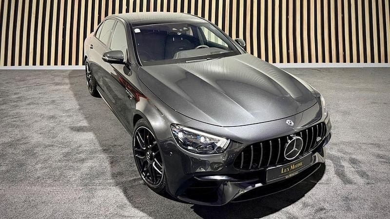 Grau Gebraucht 2021 Mercedes E63S AMG AMG Limousine | 83.990 € (Fairer Preis) - Bild 1/4