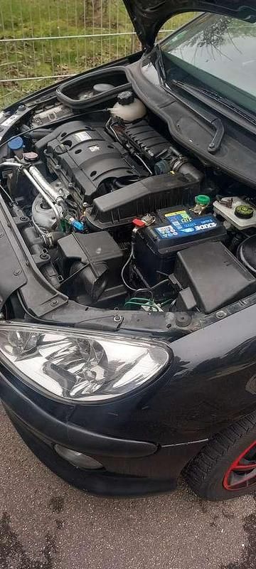 Gebraucht Peugeot 206 CC Tendance 109 PS (80 kW) 2004 Schwarz Cabrio