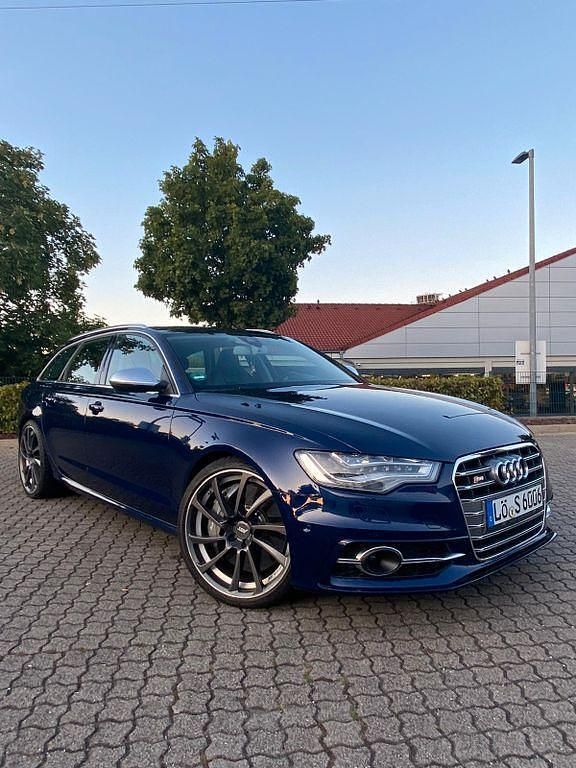 Blau Gebraucht 2013 Audi S6 Sport Kombi | 49.800 € - Bild 1/4