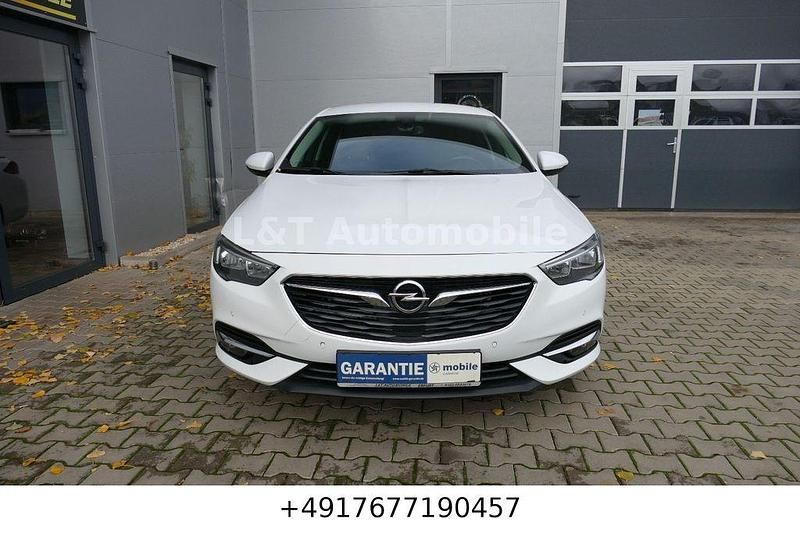 Gebraucht Opel Insignia Sport 136 PS (100 kW) 2018 Weiß Limousine