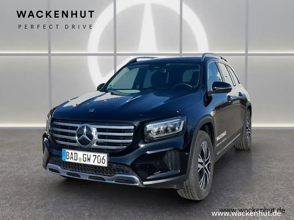 Gebraucht Mercedes GLB200 Advanced 150 PS (110 kW) 2025 Schwarz SUV