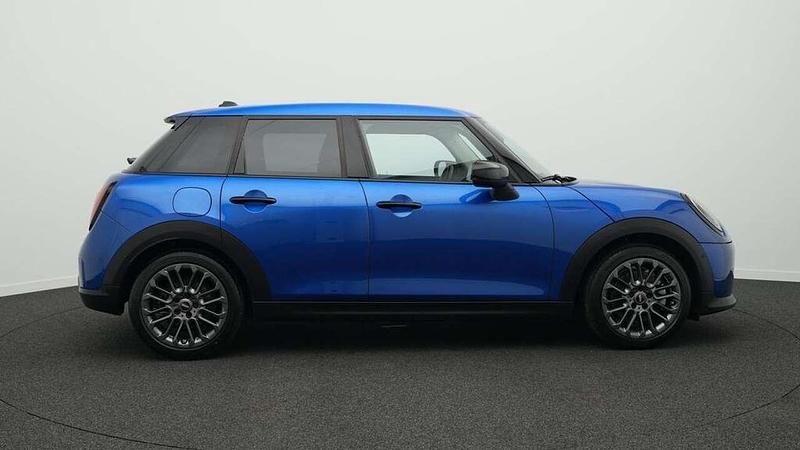 Gebraucht Mini Cooper Classic 156 PS (114 kW) 2024 Blau Kleinwagen