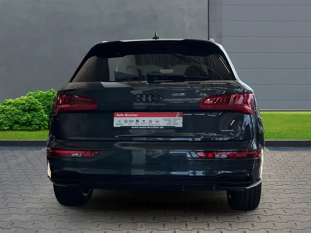 Gebraucht Audi Q5 S-Line 231 PS (169 kW) 2020 Grau SUV