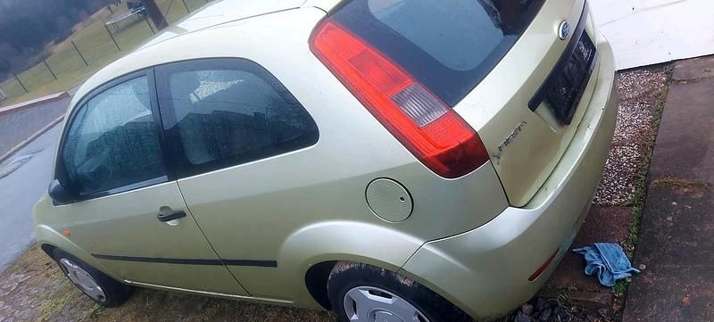 Gebraucht Ford Fiesta 2005 Grün Kleinwagen