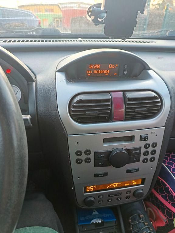 Gebraucht Opel Corsa Basis 80 PS (58 kW) 2006 Grau Kleinwagen