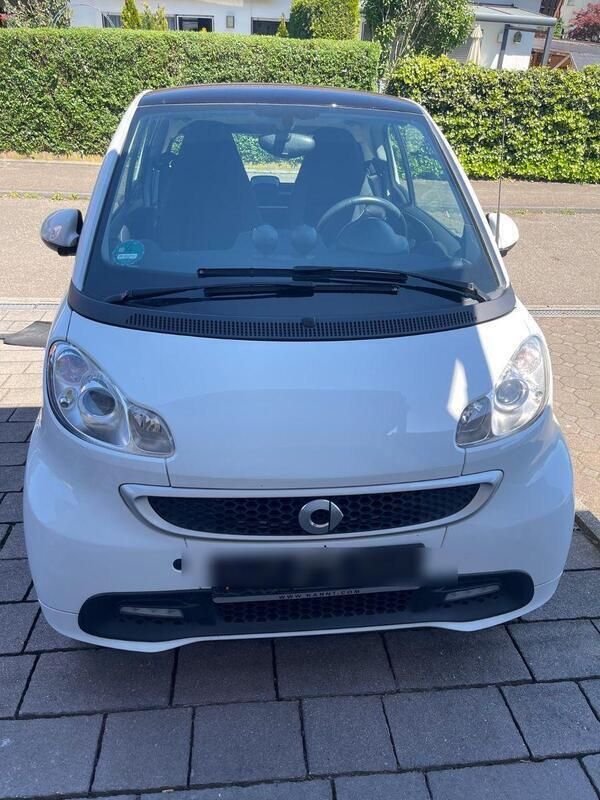 Weiß Gebraucht 2012 Smart ForTwo Coupé Passion Coupé | 4.400 € (Fairer Preis) - Bild 1/4