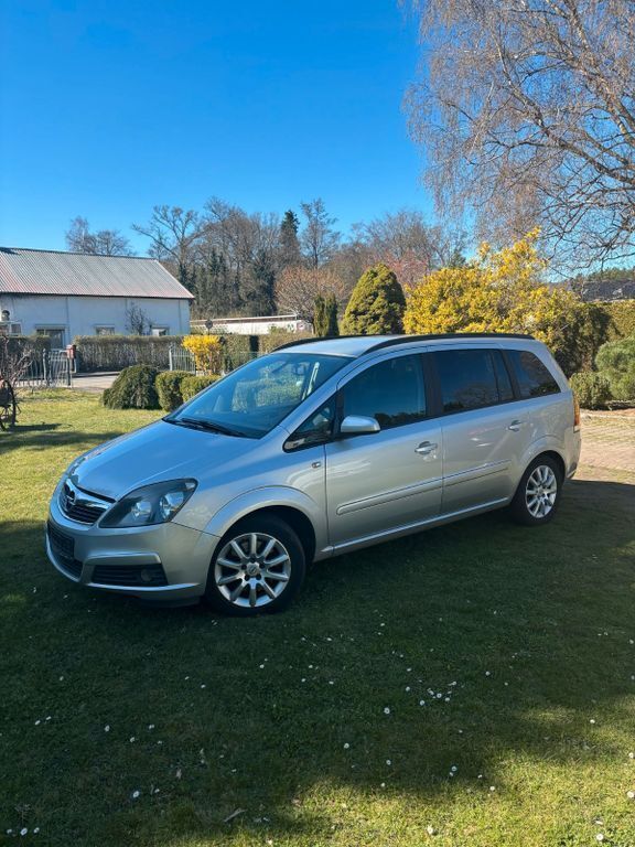 Silber Gebraucht 2006 Opel Zafira Edition Van / Kleinbus | 2.250 € (Fairer Preis) - Bild 1/4