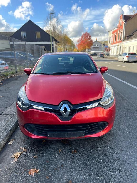 Gebraucht Renault Clio IV Dynamique 73 PS (53 kW) 2015 Rot Limousine