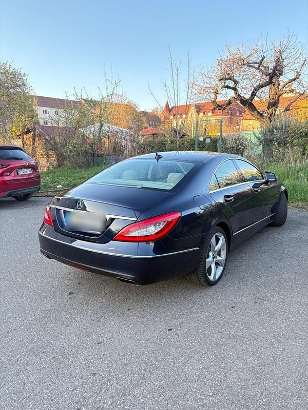 Gebraucht Mercedes CLS350 265 PS (194 kW) 2012 Blau Coupé