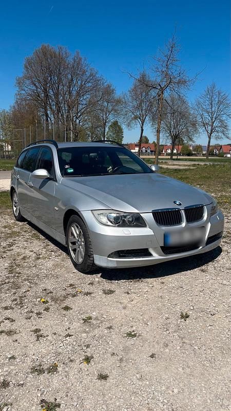 Gebraucht BMW 318 129 PS (94 kW) 2007 Silber Kombi