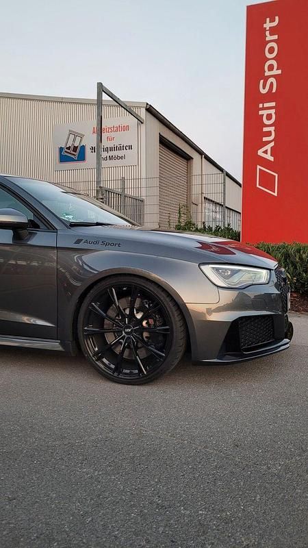 Gebraucht Audi RS3 Sport 367 PS (269 kW) 2016 Grau Limousine