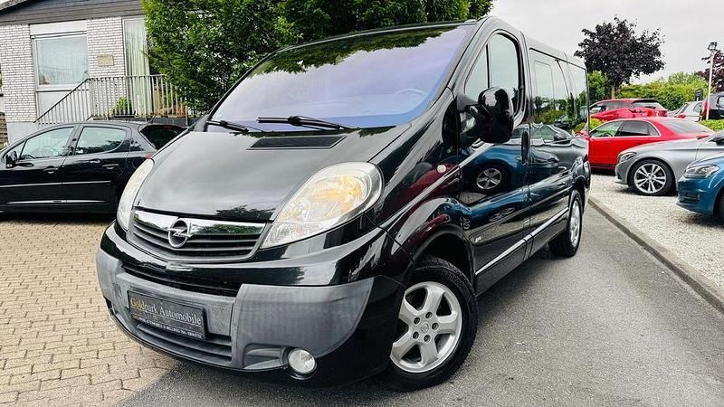 Schwarz Gebraucht 2010 Opel Vivaro Cosmo Van | 6.990 € (Superpreis) - Bild 1/4