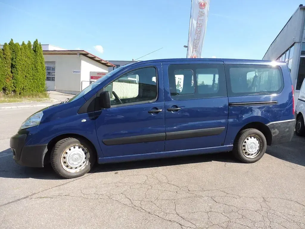 Gebraucht Citroën Jumpy Attraction 163 PS (119 kW) 2013 Blau Van / Kleinbus