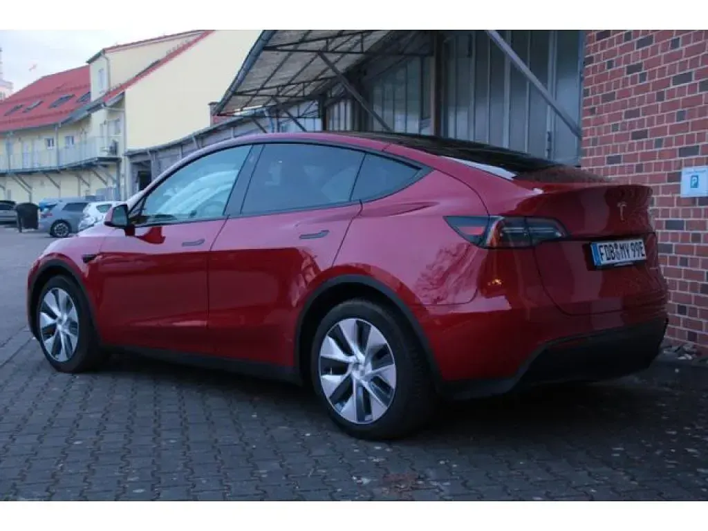 Gebraucht Tesla Model Y 378 kW (514 PS) 2022 Redmulticoat (metallic) SUV