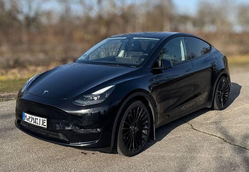 Gebraucht Tesla Model Y Performance 392 kW (534 PS) 2024 Schwarz SUV