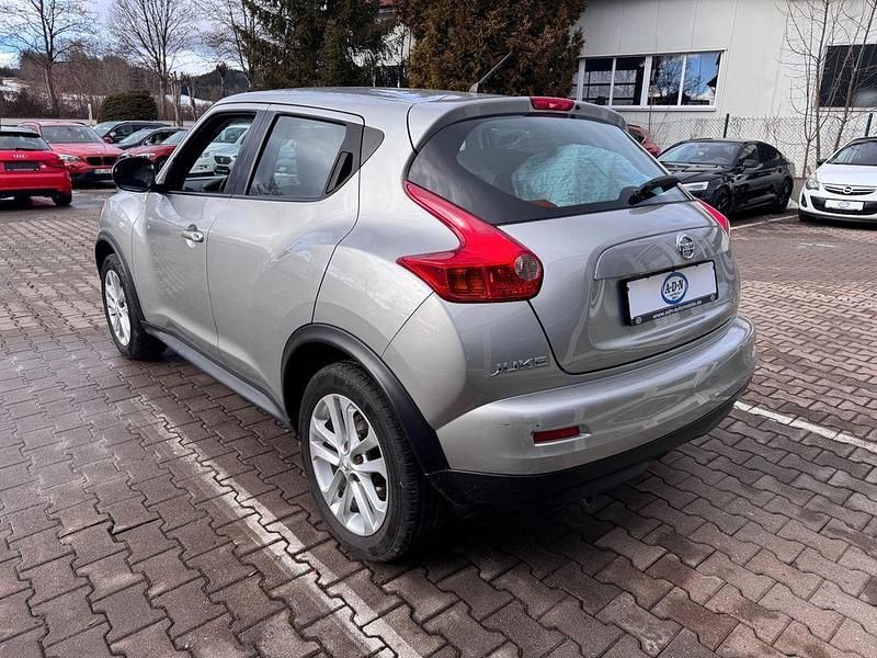 Gebraucht Nissan Juke Acenta 117 PS (86 kW) 2013 Silber SUV