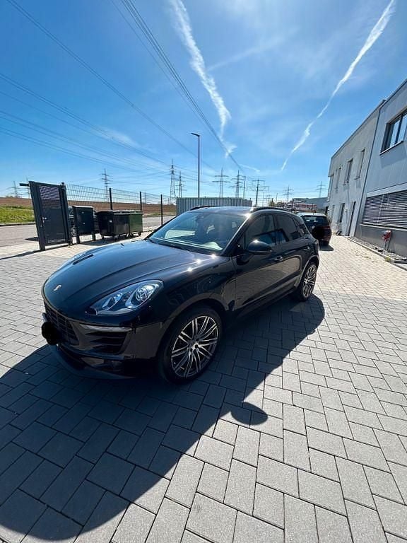 Schwarz Gebraucht 2016 Porsche Macan S SUV | 24.300 € (Teuer) - Bild 1/4