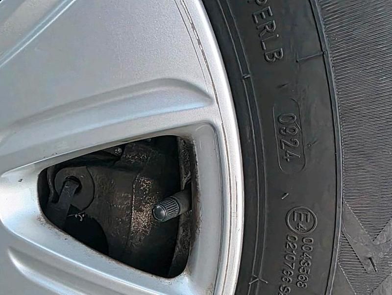 Grau Gebraucht 2006 VW Golf Plus Van / Kleinbus | 2.500 € (Fairer Preis) - Bild 1/4