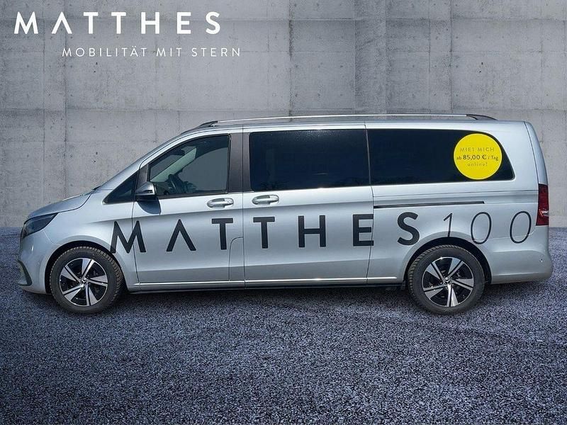 Gebraucht Mercedes V250 190 PS (139 kW) 2025 Silber Van / Kleinbus
