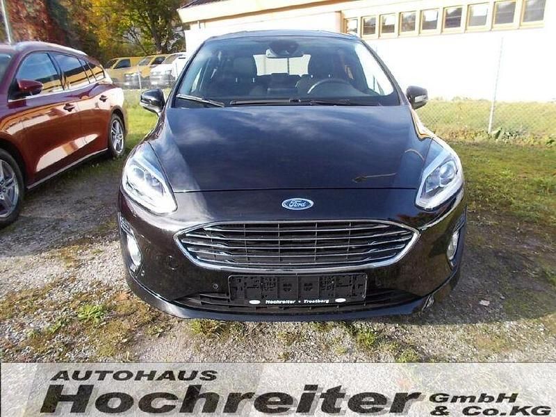 Gebraucht Ford Fiesta Titanium 101 PS (74 kW) 2019 Iridiumschwarz metallic Kleinwagen