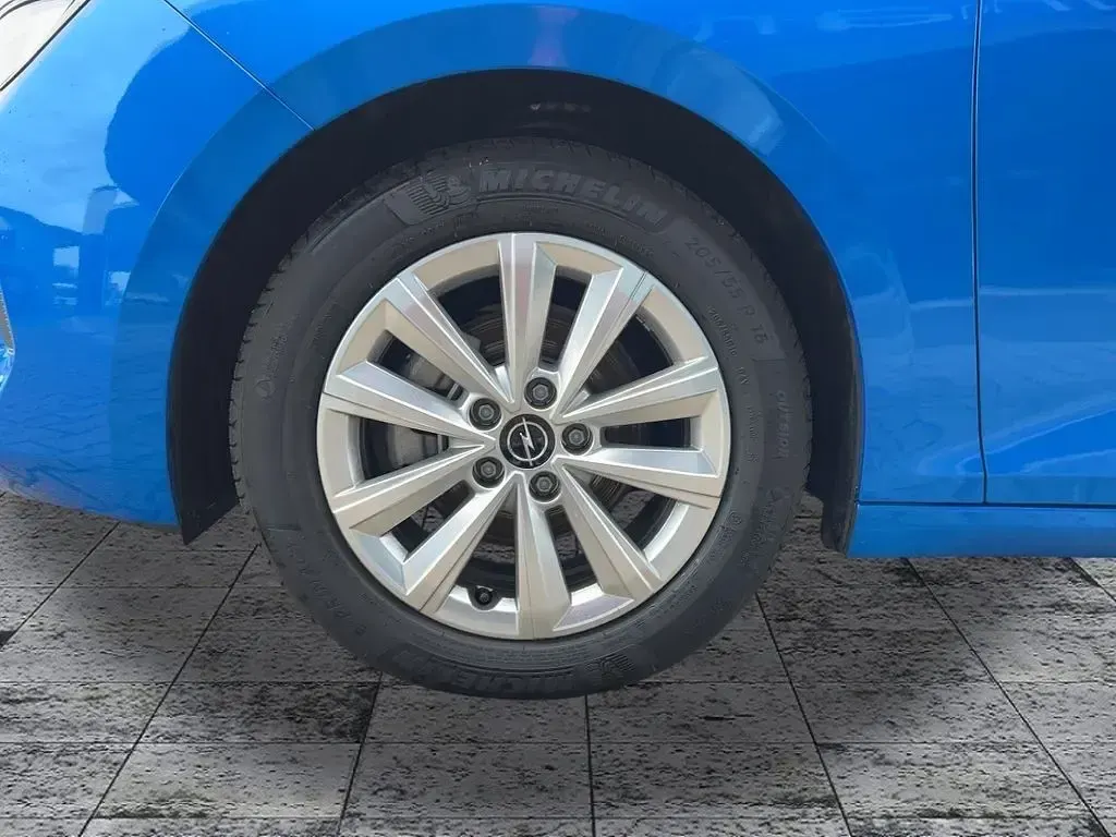 Gebraucht Opel Astra Edition 110 PS (80 kW) 2024 Blau Kleinwagen