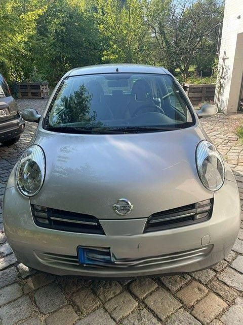 Silber Gebraucht 2005 Nissan Micra City Limousine | 2.190 € (Fairer Preis) - Bild 1/4