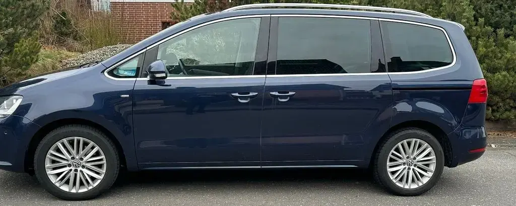 Gebraucht VW Sharan 177 PS (130 kW) 2014 Blau Van / Kleinbus