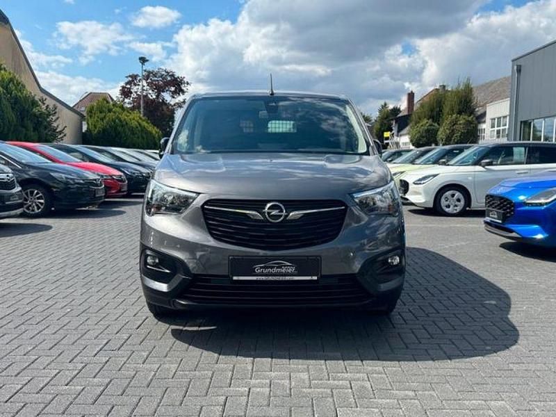 Gebraucht Opel Combo Edition 102 PS (75 kW) 2023 Vulkan grau (metallic) Van
