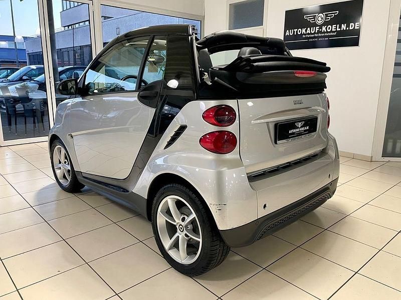 Gebraucht Smart ForTwo Cabrio Pure 71 PS (52 kW) 2013 Silber Cabrio