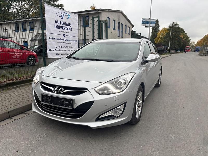 Grau Gebraucht 2013 Hyundai i40 Premium Kombi | 5.000 € (Fairer Preis) - Bild 1/4