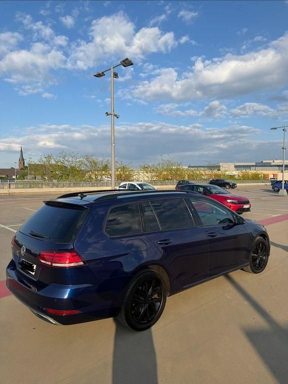 Second-hand VW Golf VII United 150 CP (110 kW) 2020 Albastru Break