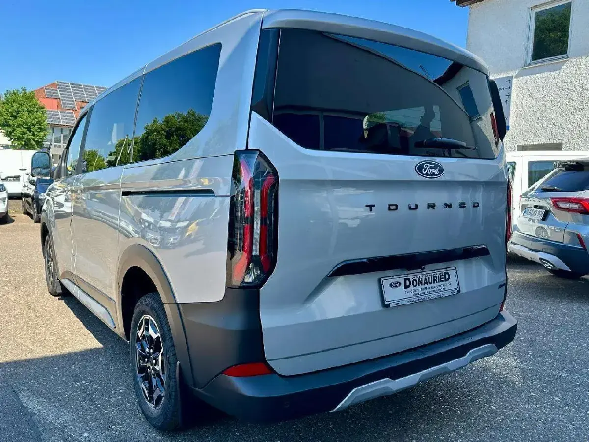 Neu Ford Tourneo Custom Active 170 PS (125 kW) 2026 Polarsilber metallic Van