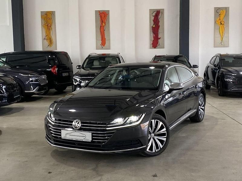 Gebraucht VW Arteon Elegance 190 PS (139 kW) 2018 Grau Kleinwagen