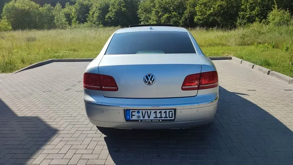 Gebraucht VW Phaeton 239 PS (175 kW) 2010 Silber Limousine
